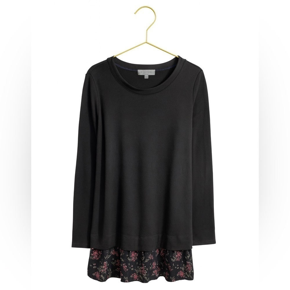 Love, Kuza Black shift dress with flowery pleated-hem. Size medium. Neve…